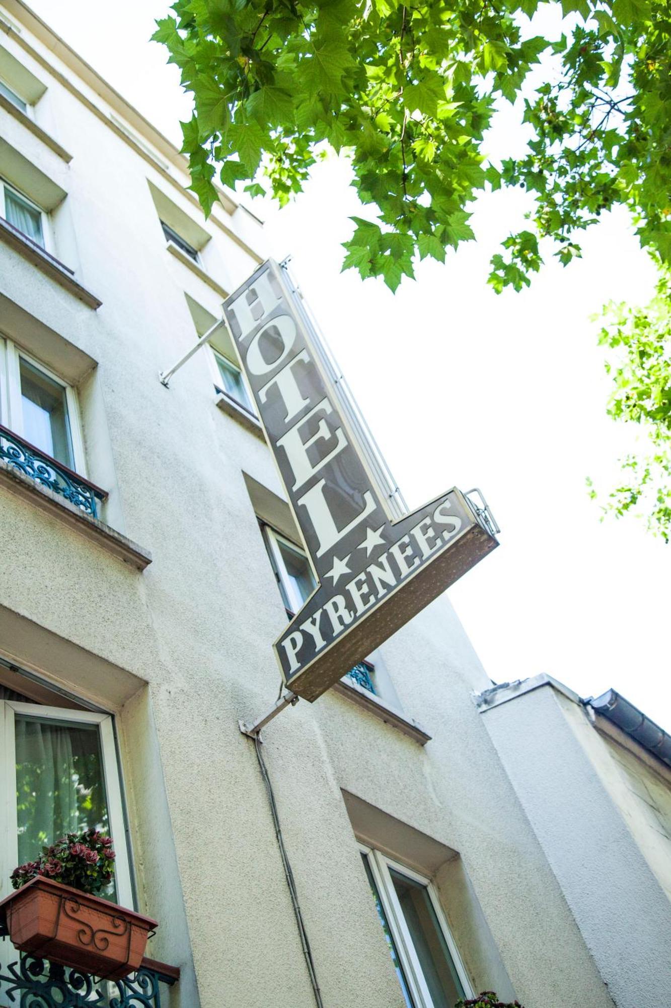 Hotel Des Pyrenees - Entre Bastille Et Nation Paris Exterior photo